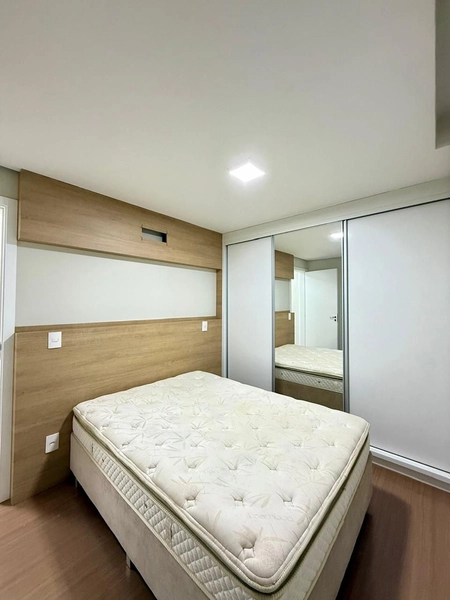 Apartamento Completo com Terraço, Lareira e Skybar – Ideal para Morar ou Investir: 9ª foto da galeria de imagens do imóvel