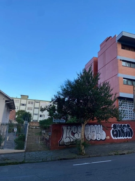 📈 Raridade no Centro: Terreno Praticamente Plano com 488m² Pronto para Construir: 3ª foto da galeria de imagens do imóvel