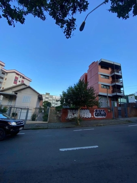 📈 Raridade no Centro: Terreno Praticamente Plano com 488m² Pronto para Construir: 4ª foto da galeria de imagens do imóvel