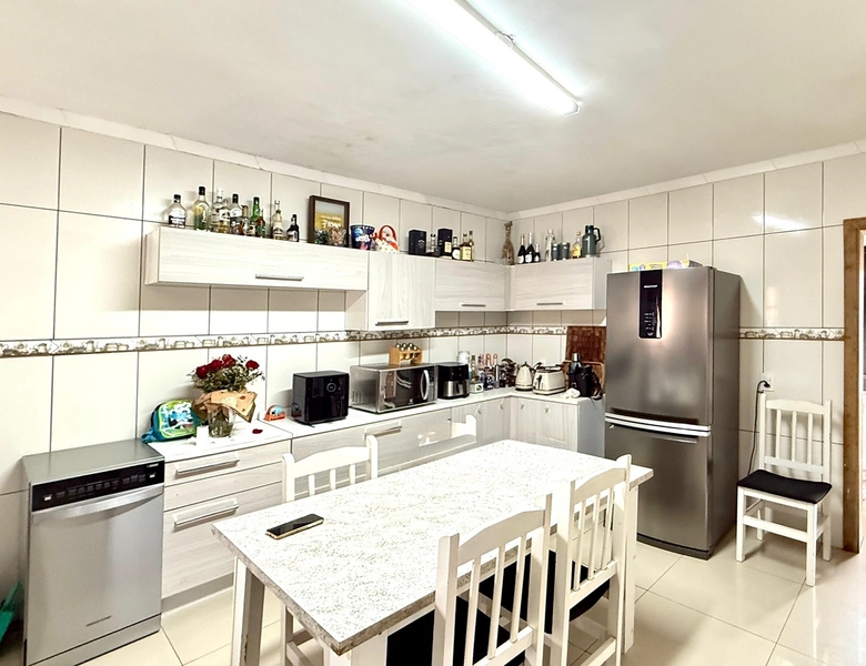 Casa com 3 Dormitórios um sendo Suite no Centenário: 6ª foto da galeria de imagens do imóvel