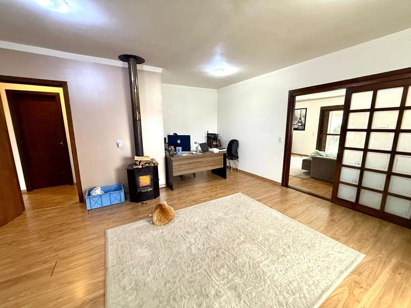 Casa com 3 Dormitórios um sendo Suite no Centenário: 5ª foto da galeria de imagens do imóvel
