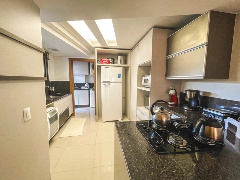Apartamento semimobiliado com terraço em Lourdes: 4ª foto da galeria de imagens do imóvel