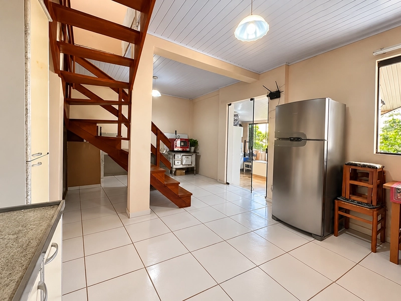 Ampla Casa Semi mobiliada á Venda no Bairro Cidade Nova: 12ª foto da galeria de imagens do imóvel