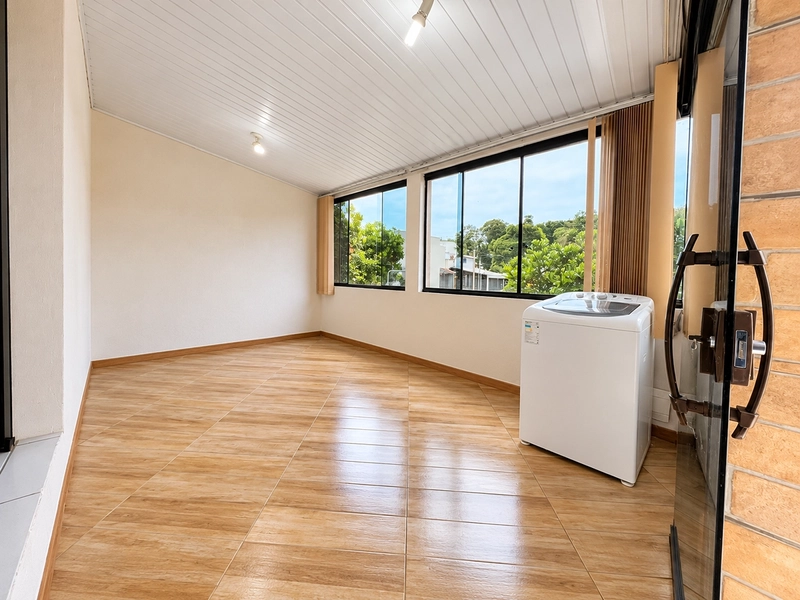 Ampla Casa Semi mobiliada á Venda no Bairro Cidade Nova: 9ª foto da galeria de imagens do imóvel