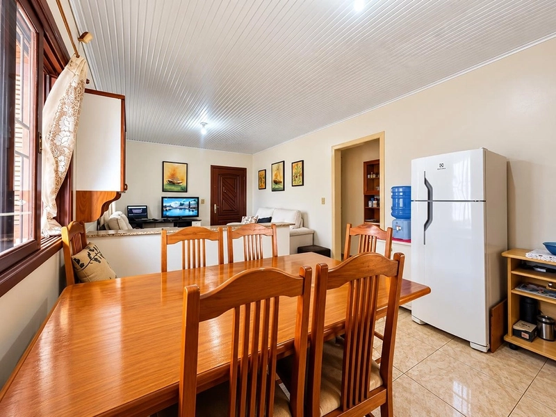 Casa Semimobiliada Bairro Treviso: 1ª foto da galeria de imagens do imóvel