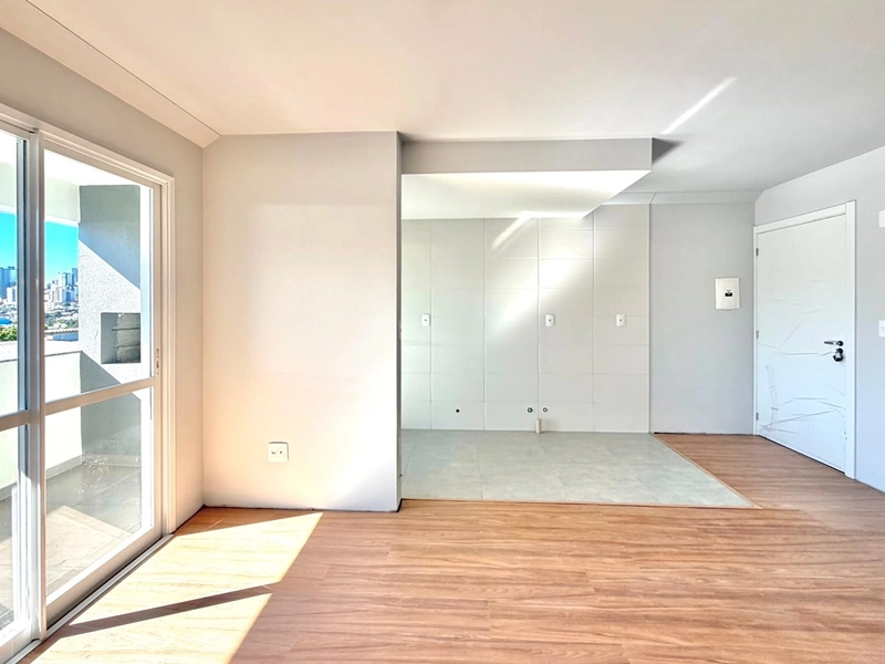 Sol o Dia Todo: Apartamento com Sacada e Churrasqueira: 3ª foto da galeria de imagens do imóvel