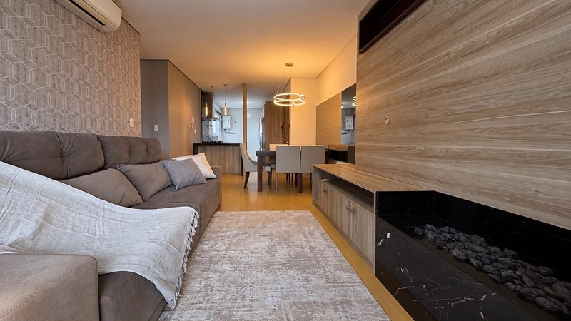 Apartamento com 3 Dormitórios (1Suíte), 2 Vagas de Garagem no Térreo Bairro Sanvitto: 2ª foto da galeria de imagens do imóvel