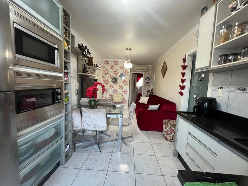 Apartamento de 2 quartos Mobiliado no Desvio Rizzo : 2ª foto da galeria de imagens do imóvel