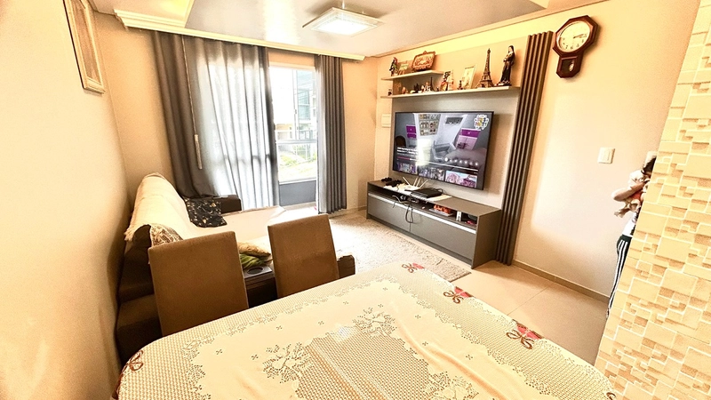 Sobrado triplex com entrada individual - semi mobiliado no bairro Bela Vista: 3ª foto da galeria de imagens do imóvel