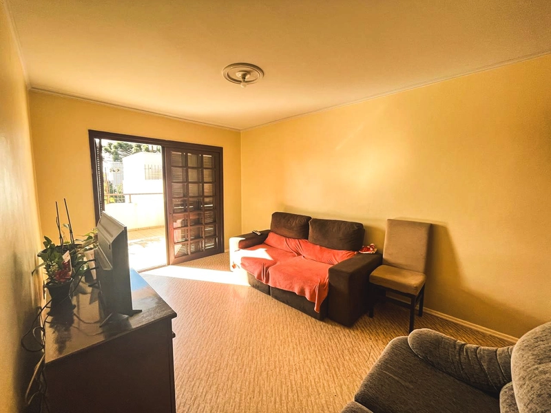 Apartamento semimobiliado com 3 dormitórios e terraço no Santa Catarina: 3ª foto da galeria de imagens do imóvel