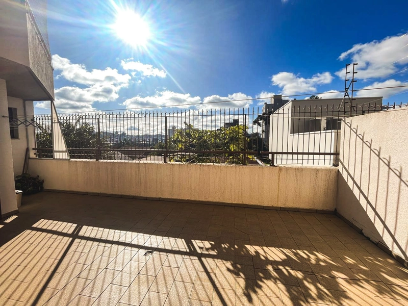 Apartamento semimobiliado com 3 dormitórios e terraço no Santa Catarina: 9ª foto da galeria de imagens do imóvel