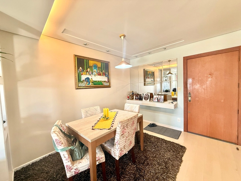 APARTAMENTO SEMIMOBILIADO COM TERRAÇO À VENDA | BAIRRO SANTA LÚCIA: 3ª foto da galeria de imagens do imóvel