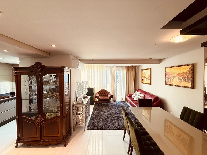 Apartamento Duplex com 2 Dormitórios no Exposição: 1ª foto da galeria de imagens do imóvel