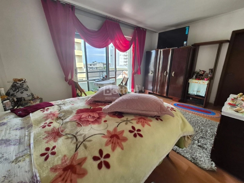 Apartamento com sacada ampla na Sala e outra na suíte. Com Churrasqueira e localização privilegiada.: 10ª foto da galeria de imagens do imóvel