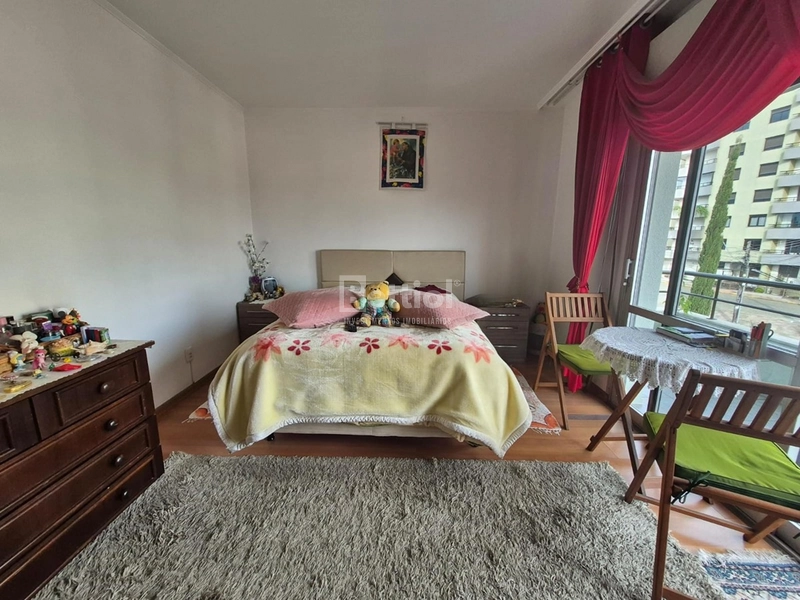 Apartamento com sacada ampla na Sala e outra na suíte. Com Churrasqueira e localização privilegiada.: 9ª foto da galeria de imagens do imóvel