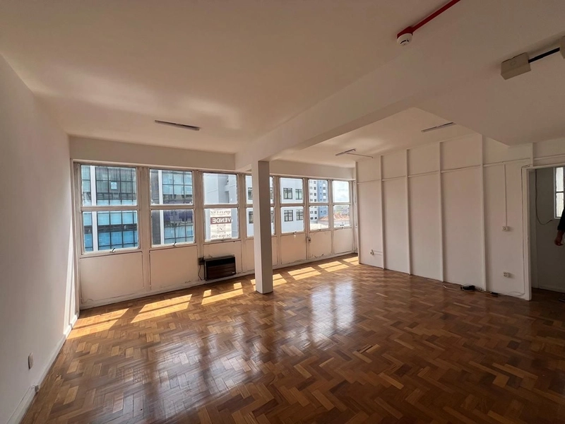 Sala Comercial no Centro Médico com 79m² e 2 Entradas Privativas: 2ª foto da galeria de imagens do imóvel