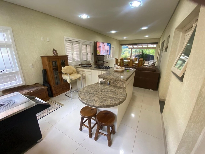 🏡 Casa em Condomínio Fechado na Linha 40: 3 Dormitórios (Suíte) a 5 minutos dos Pavilhões da Festa da Uva: 11ª foto da galeria de imagens do imóvel