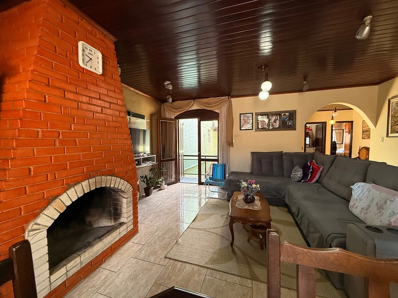 Casa 3 dormitórios no Santa Lucia: 9ª foto da galeria de imagens do imóvel