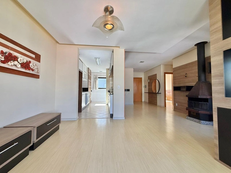 Cobertura Semi Mobiliada no Centro: 3ª foto da galeria de imagens do imóvel