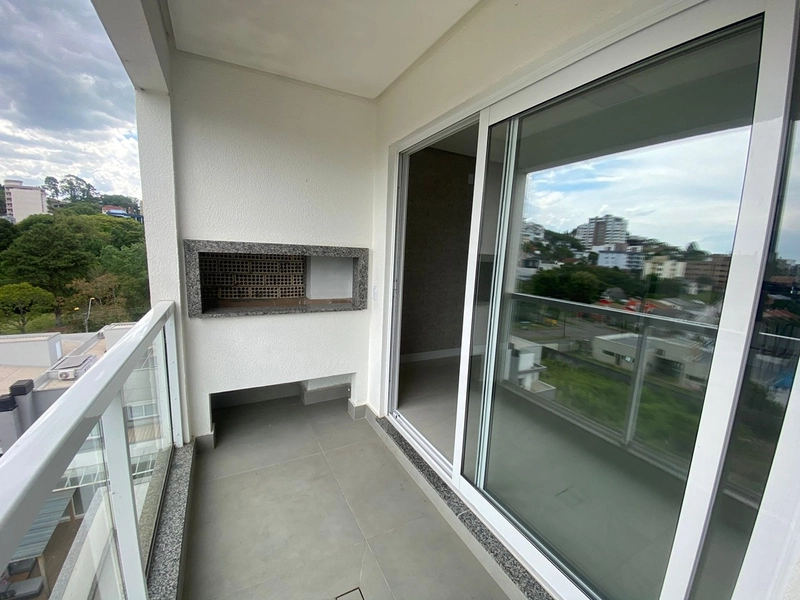 Apartamento 3 dormitórios, sendo 1 suíte, semimobiliado: 2ª foto da galeria de imagens do imóvel