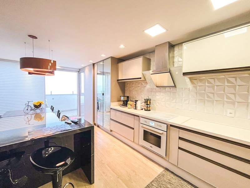 Apartamento mobiliado e com terraço no Rio Branco: 2ª foto da galeria de imagens do imóvel