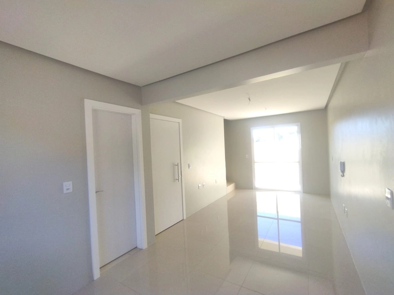Sobrado com 02 Dormitórios no Desvio Rizzo: 1ª foto da galeria de imagens do imóvel