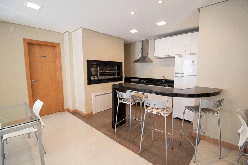 Apartamento Semimobiliado no Madureira com Suíte e Box Amplo: 10ª foto da galeria de imagens do imóvel