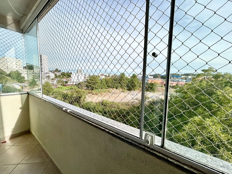 Apartamento Semimobiliado com Sacada e Churrasqueira no Desvio Rizzo: 3ª foto da galeria de imagens do imóvel