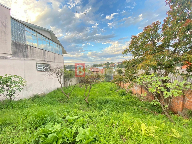 TERRENO NO BAIRRO UNIVERSITÁRIO: 1ª foto da galeria de imagens do imóvel