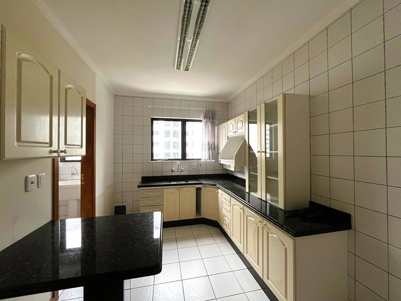 Apartamento com 3 dormitórios e 1 Suite em Lourdes: 2ª foto da galeria de imagens do imóvel