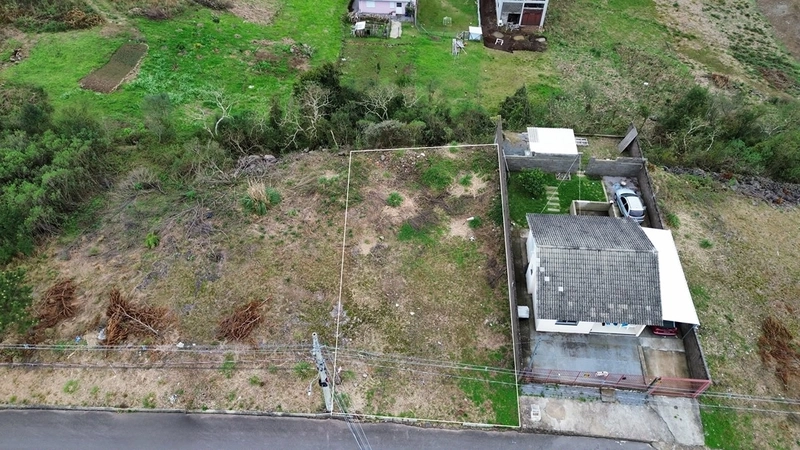 Terreno 300m2 no São Giácomo: 2ª foto da galeria de imagens do imóvel