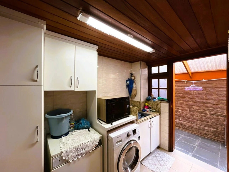 Casa de Esquina no Bairro Salgado Filho: 10ª foto da galeria de imagens do imóvel