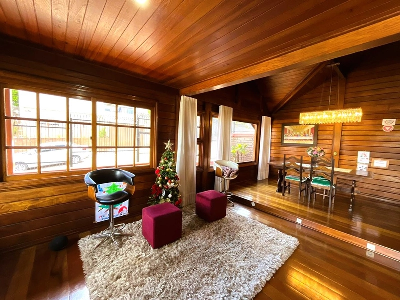 Casa de Esquina no Bairro Salgado Filho: 3ª foto da galeria de imagens do imóvel