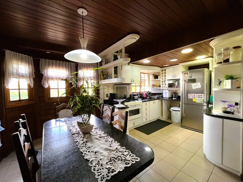 Casa de Esquina no Bairro Salgado Filho: 5ª foto da galeria de imagens do imóvel