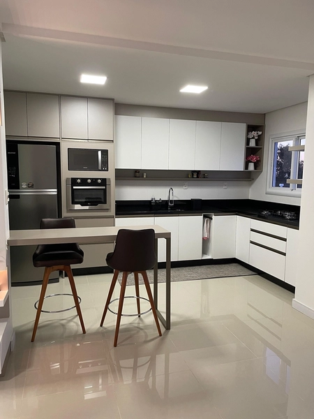  Apartamento 2 dormitórios sendo 1 suíte, com 2 vagas individuais.: 4ª foto da galeria de imagens do imóvel