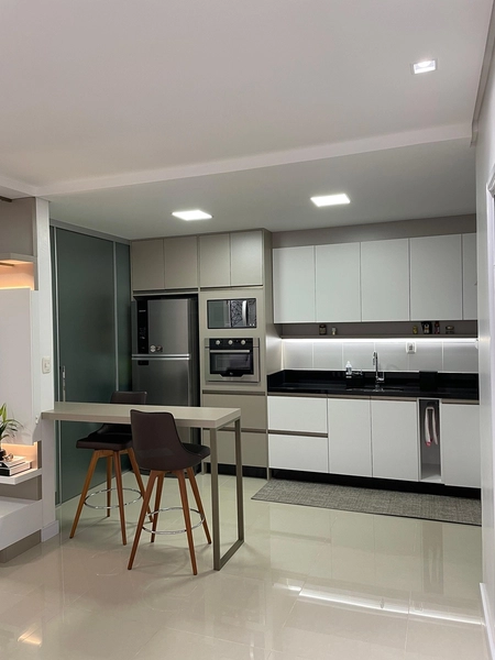  Apartamento 2 dormitórios sendo 1 suíte, com 2 vagas individuais.: 3ª foto da galeria de imagens do imóvel