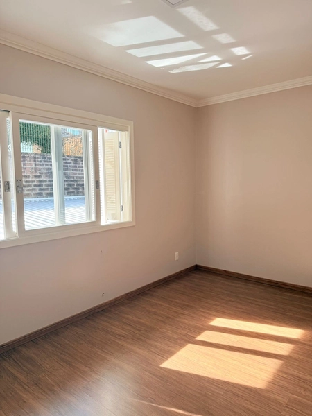 Casa com 4 dormitórios, sendo um suíte com closet: 24ª foto da galeria de imagens do imóvel