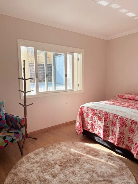 Casa com 4 dormitórios, sendo um suíte com closet: 22ª foto da galeria de imagens do imóvel