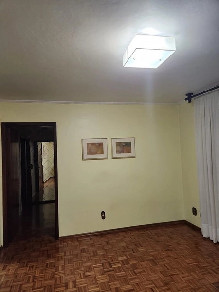  Apartamento Semimobiliado com 2 Quartos, Sol da Tarde e Sacada no Bairro Santa Catarina: 1ª foto da galeria de imagens do imóvel