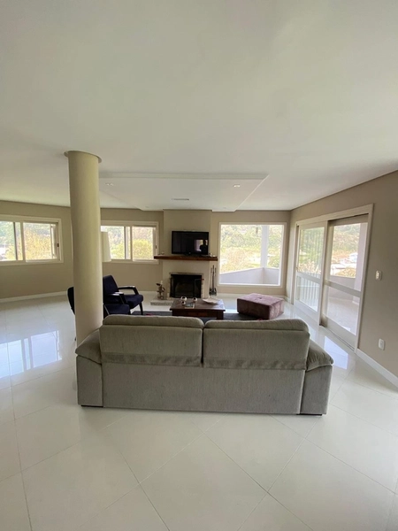 Casa em Condomínio Fechado na Linha 40: 3 Dormitórios (1 Suíte), Vista Definitiva e 6 Vagas: 4ª foto da galeria de imagens do imóvel