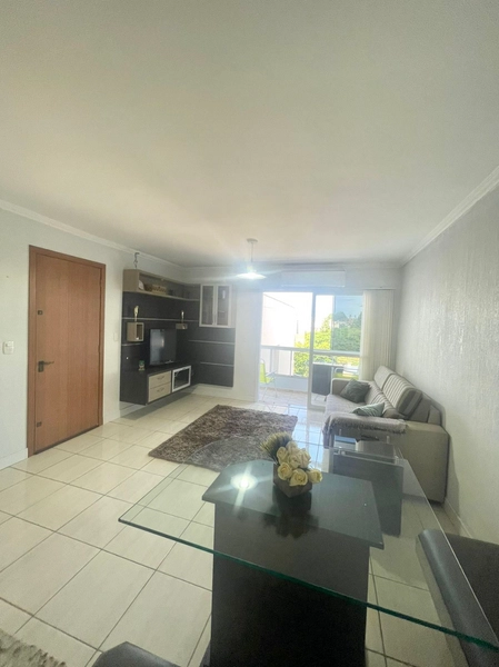 Apartamento semimobiliado com 2 dormitórios no Desvio Rizzo: 2ª foto da galeria de imagens do imóvel