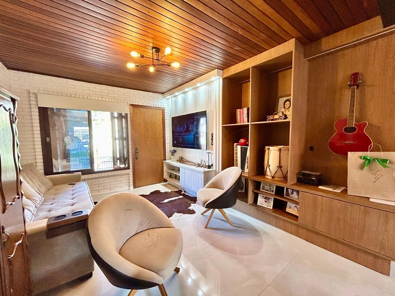 Casa com Piscina Aquecida e Quiosque em Excelente Localização no Colina Sorriso: 2ª foto da galeria de imagens do imóvel