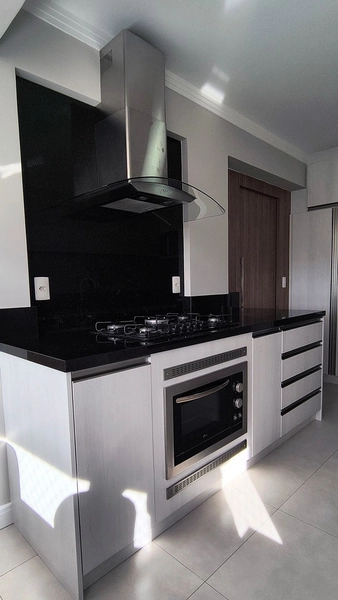 Cobertura com Por do Sol Centro: 14ª foto da galeria de imagens do imóvel