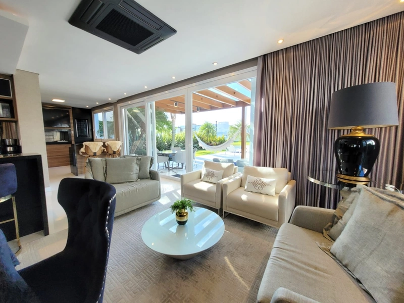 Sobrado alto padrão, beira de lago, mobiliado e decorado, no Condomínio Enseada Lagos em Xangri-lá!: 10ª foto da galeria de imagens do imóvel