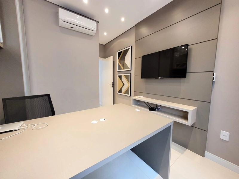 Sobrado alto padrão, beira de lago, mobiliado e decorado, no Condomínio Enseada Lagos em Xangri-lá!: 19ª foto da galeria de imagens do imóvel