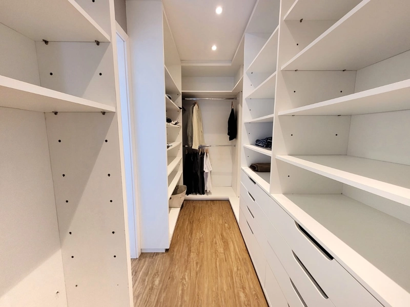 Sobrado alto padrão, beira de lago, mobiliado e decorado, no Condomínio Enseada Lagos em Xangri-lá!: 30ª foto da galeria de imagens do imóvel