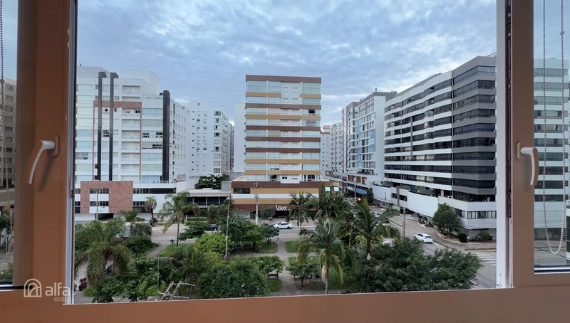 SOFISTICAÇÃO, CONFORTO E O PRIVILÉGIO DE ESTAR JUNTO À PRAÇA: 7ª foto da galeria de imagens do imóvel