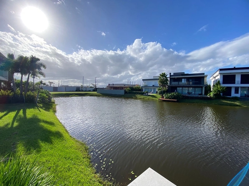 Sobrado beira lago com 5 suítes: 19ª foto da galeria de imagens do imóvel