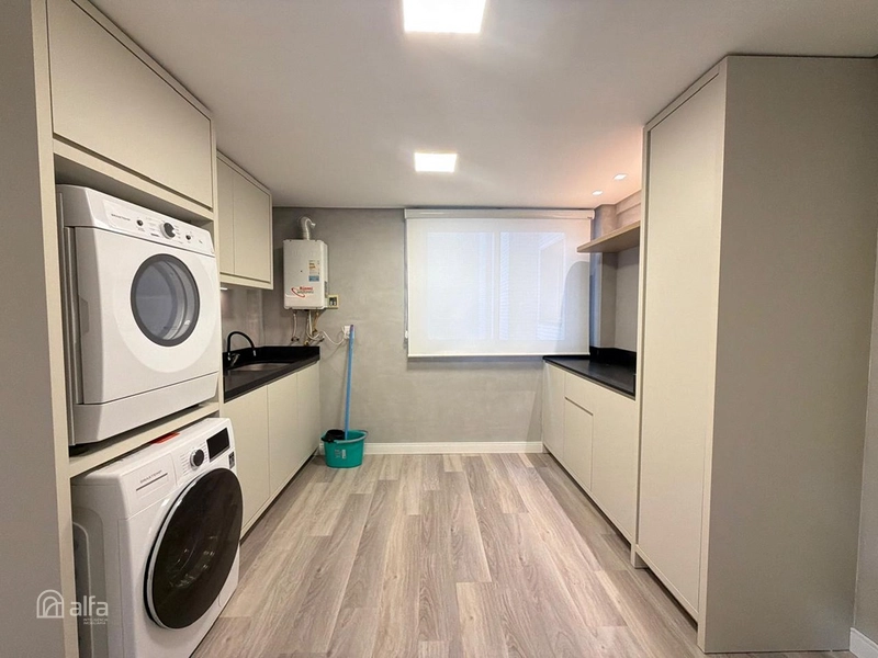 LUXO, AMPLITUDE E EXCLUSIVIDADE EM UM APARTAMENTO BEIRA-MAR: 37ª foto da galeria de imagens do imóvel