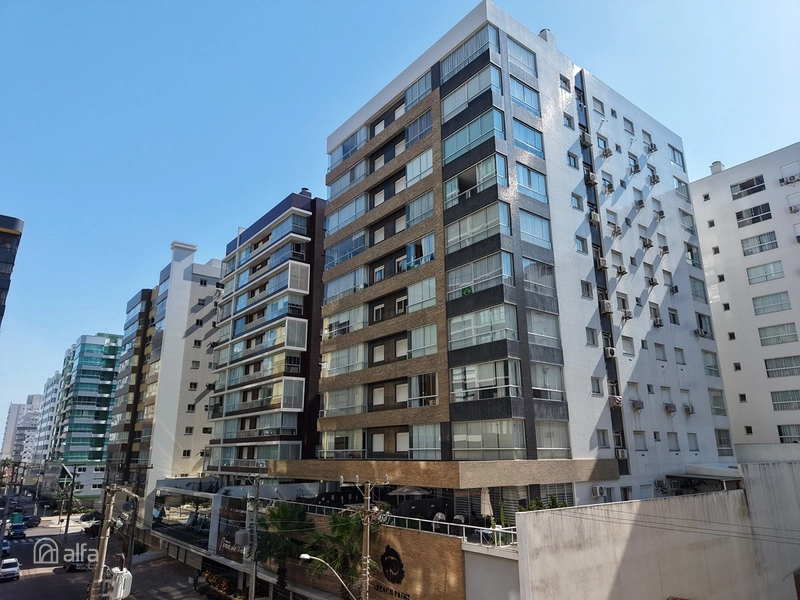 TERRAÇO PRIVATIVO, JACUZZI E A EXCLUSIVIDADE DA MELHOR REGIÃO DE CAPÃO: 30ª foto da galeria de imagens do imóvel